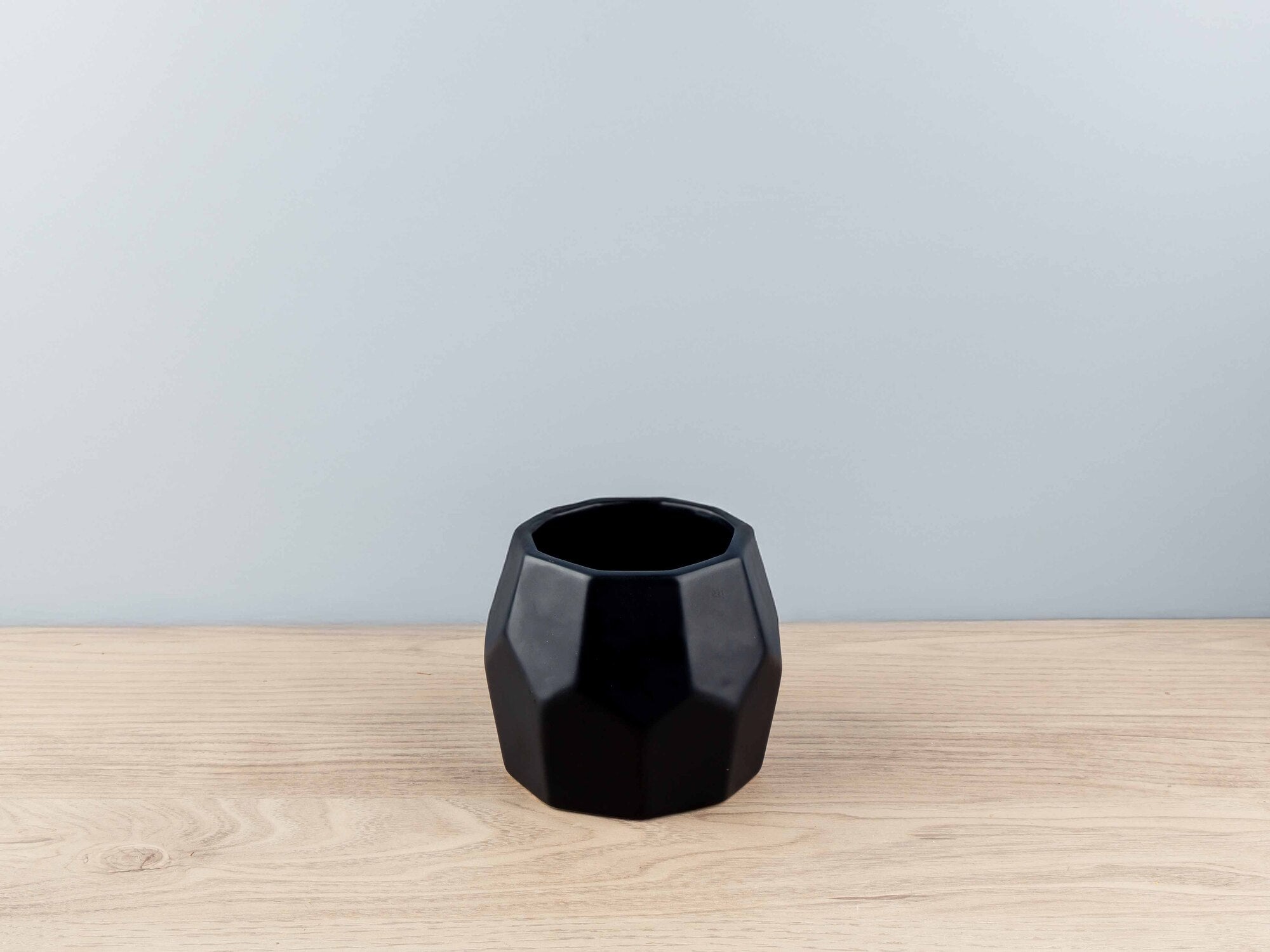 Stoneware Pot, Black