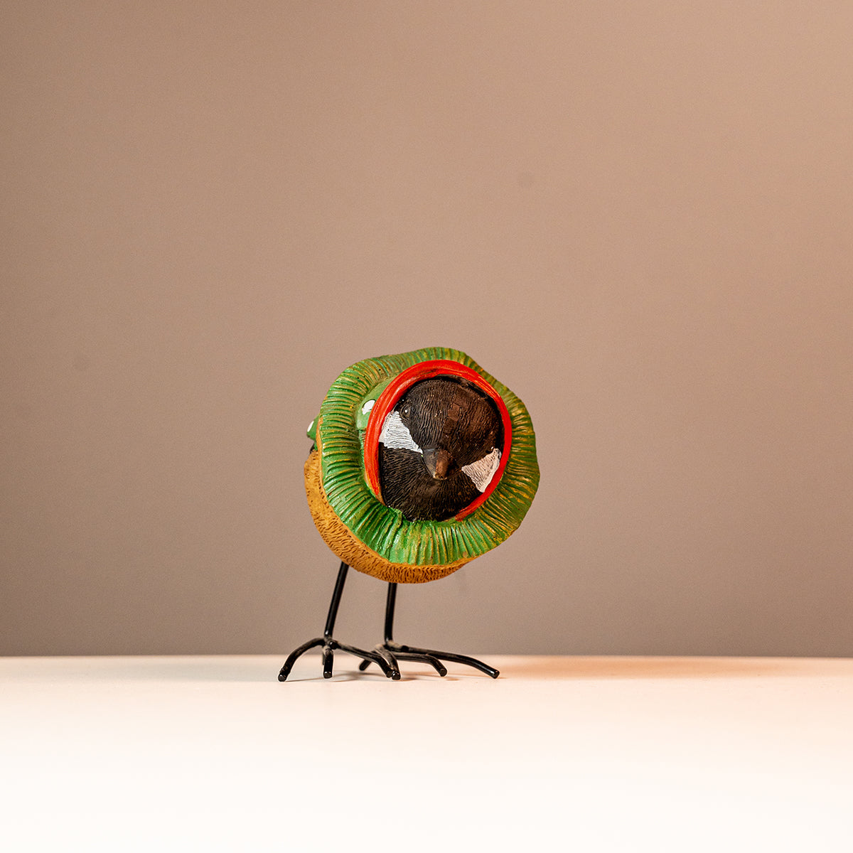 Elizabeth Resin Bird w/ Metal Feet