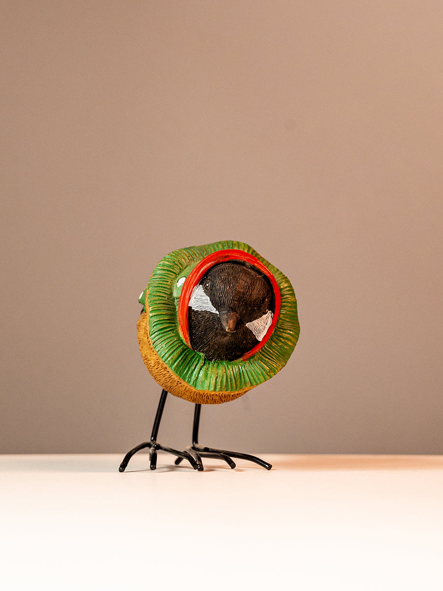 Elizabeth Resin Bird w/ Metal Feet