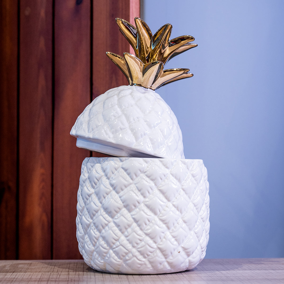 Dolomite Pineapple Shaped Jar, White/Gold
