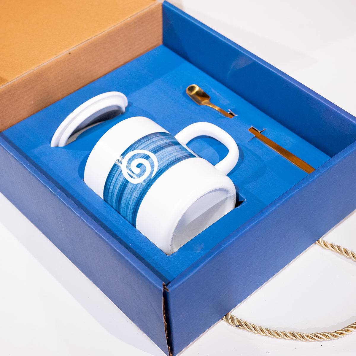 Ceramic Mug w/ Lid & Spoon in Color Box, Set of 3