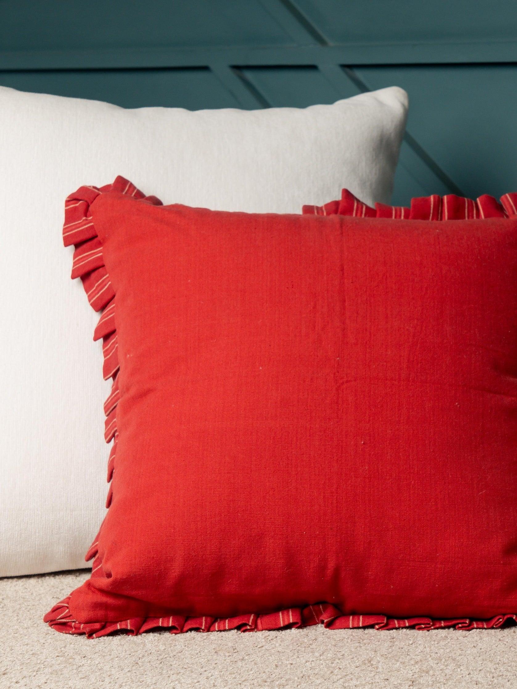 Red Cushion Whit Pleated Fringe