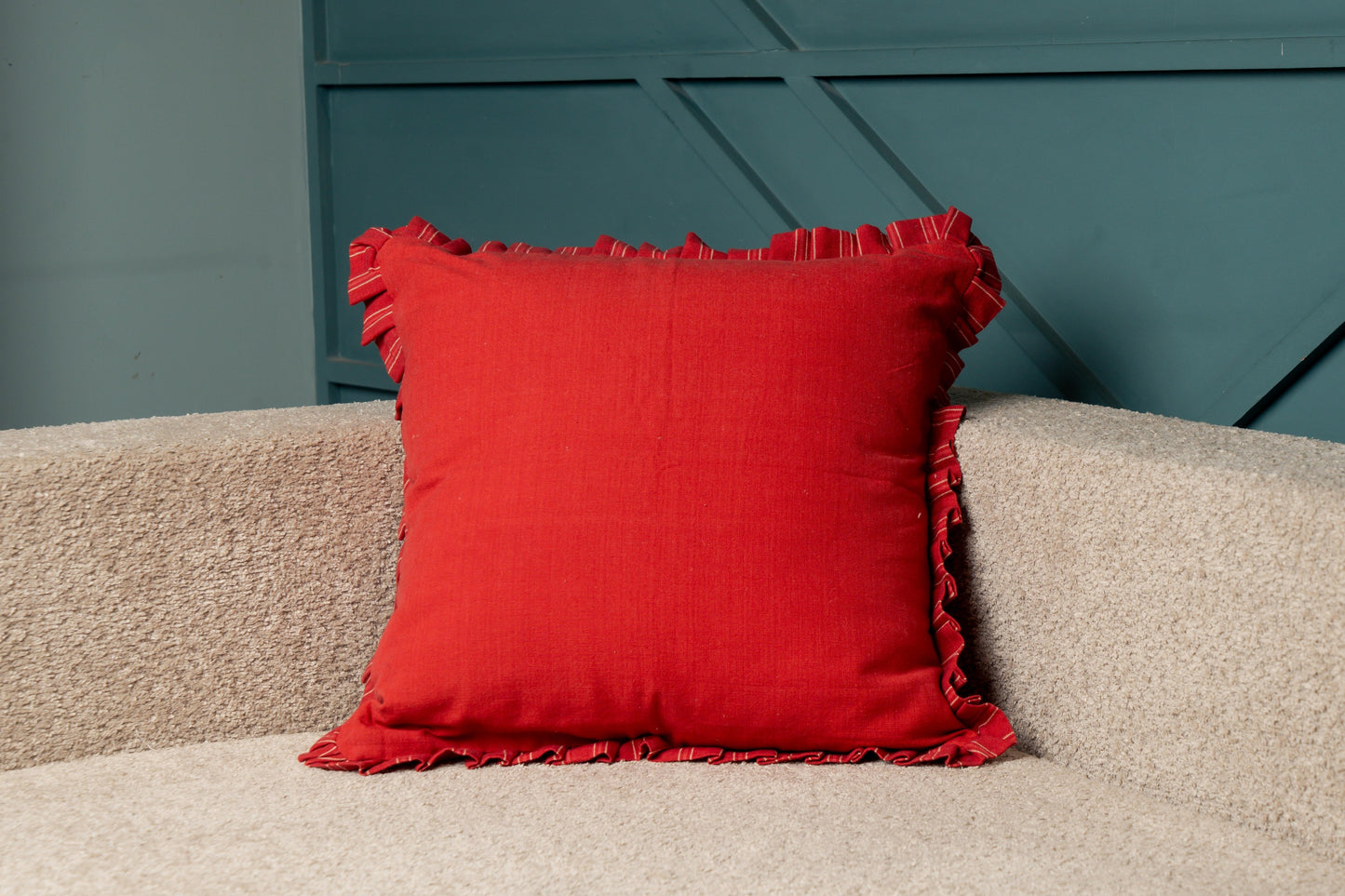 Red Cushion Whit Pleated Fringe
