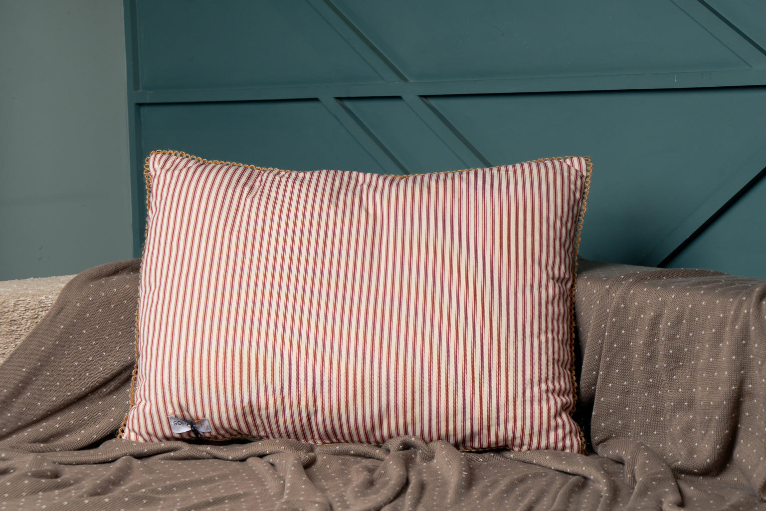 Maroon Printed Emb Rectangular