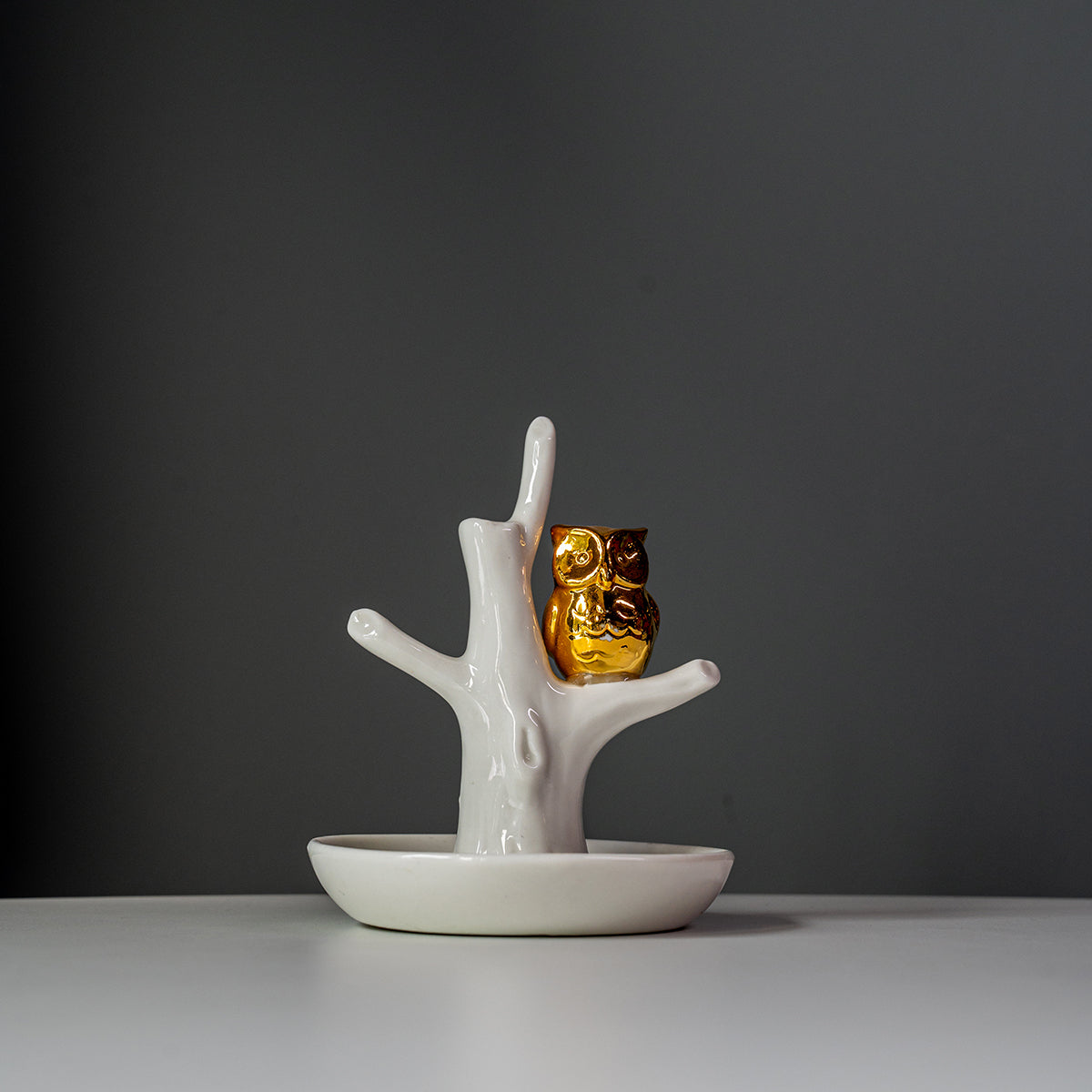 Porcelain Ring Holder White / Gold Owl