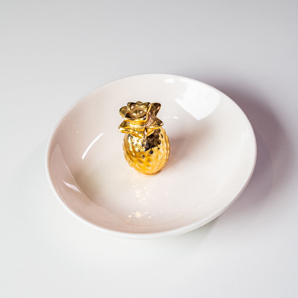 Stoneware Jewelry Holder White / Gold Pineapple