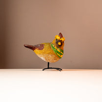 Elizabeth Resin Bird w/ Metal Feet