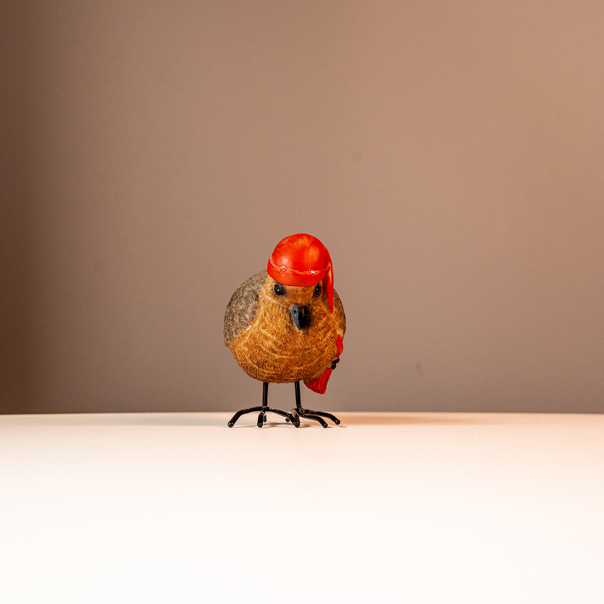 Elizabeth Resin Bird w/ Metal Feet