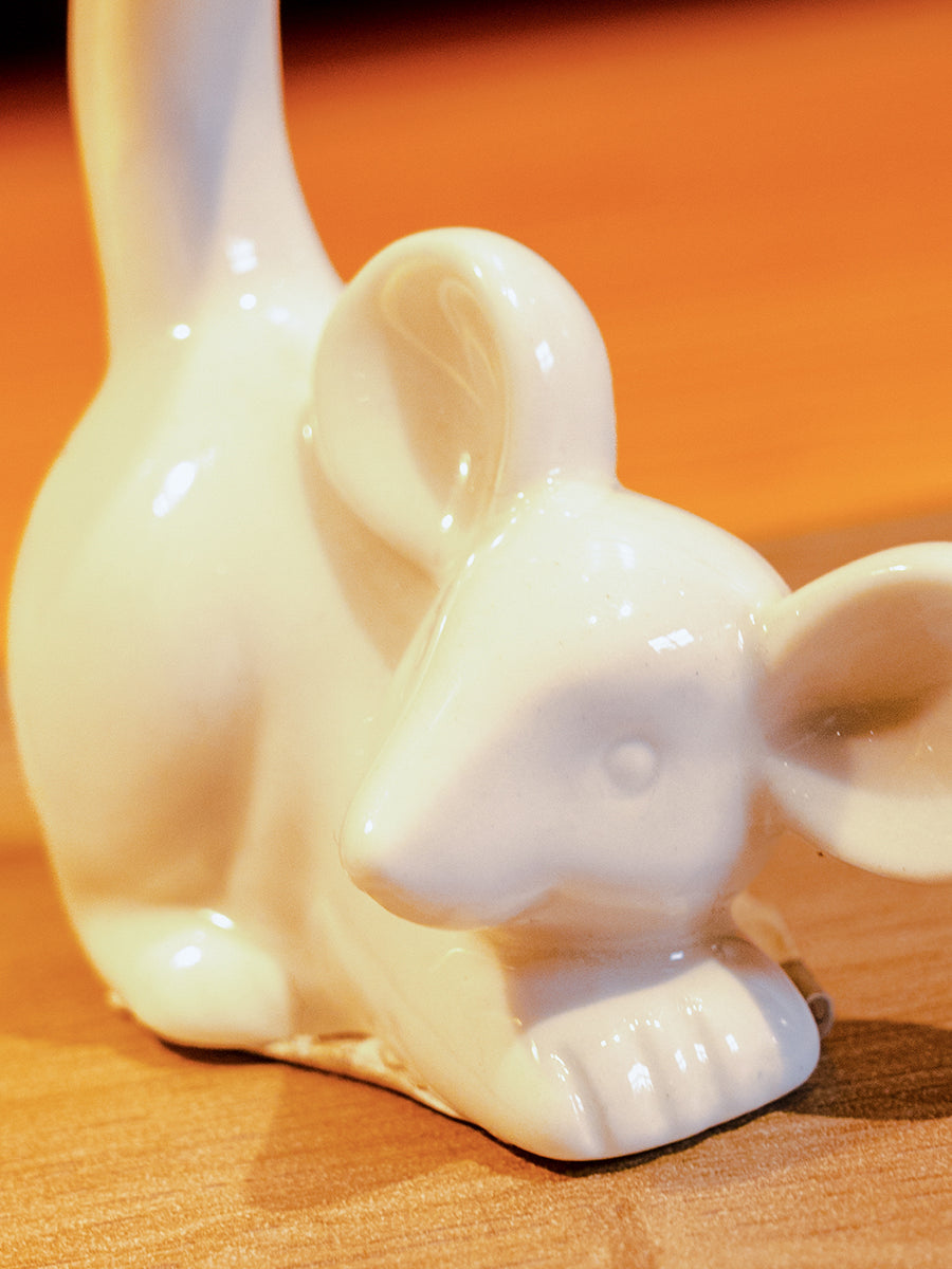Stoneware Mouse Ring Holder, White