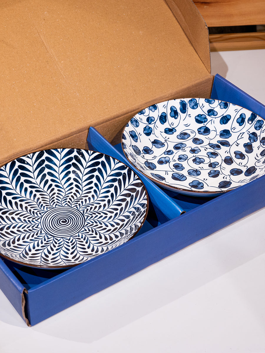 Ceramic Plates in Color Box, Set of 2