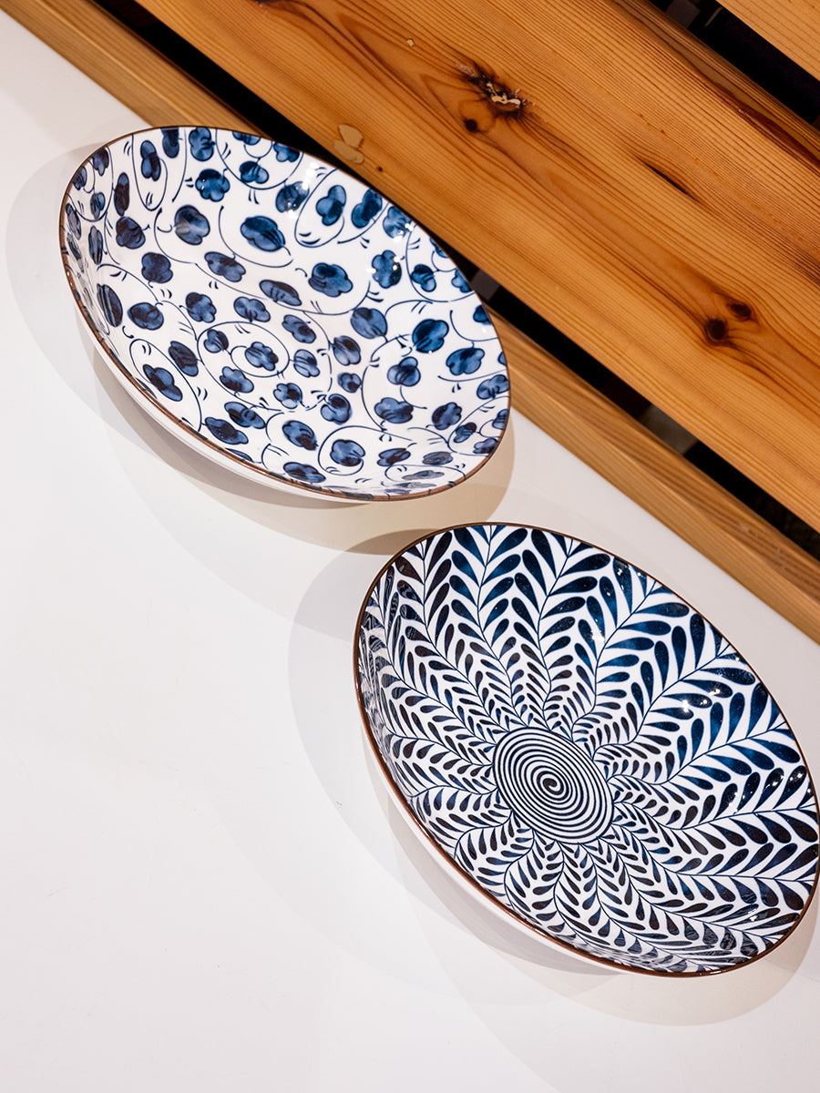 Ceramic Plates in Color Box, Set of 2