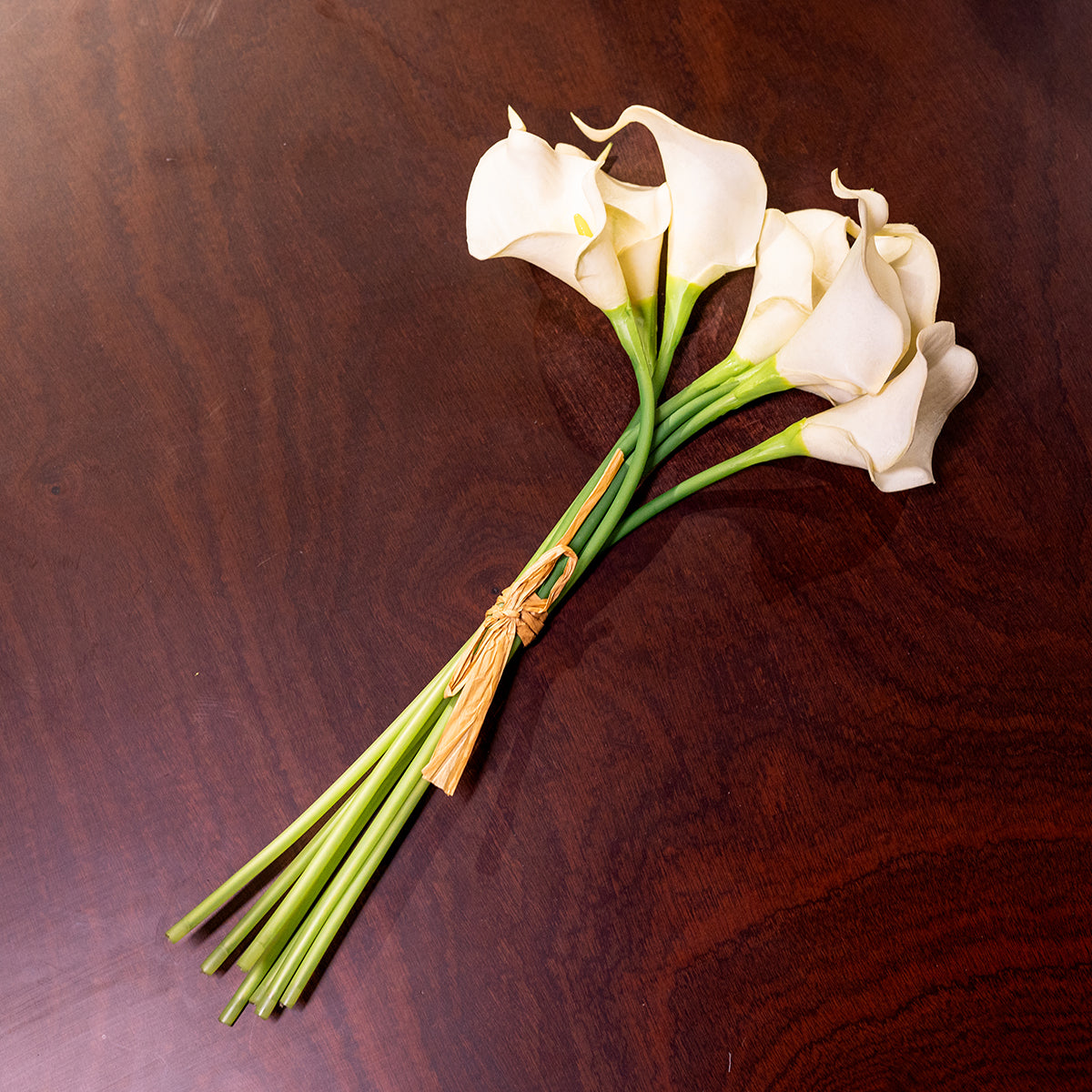 Calla Lily, 9 Flowers, White
