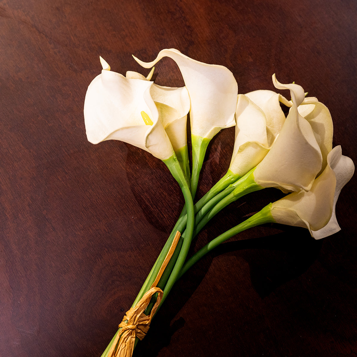 Calla Lily, 9 Flowers, White